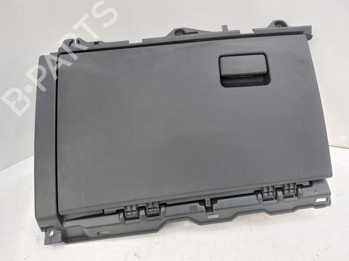 glove-box-toyota-corolla-estate-_e21_-2019-26863958 main image