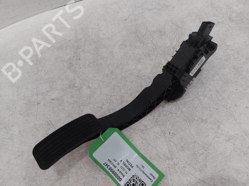 pedal-tesla-model-y-5yjy-2019-26775050 main image