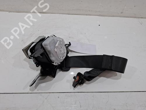rear-right-seatbelt-hyundai-i30-estate-pde-2017-37853301 main image