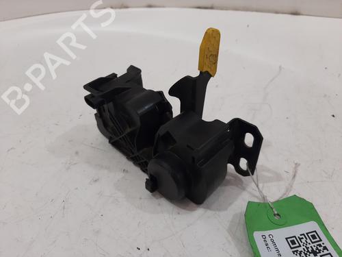 Used Hood lock MERCEDES-BENZ GLA-CLASS (X156) GLA 220 CDI 4-matic (156.905) (170 hp) 29496269
