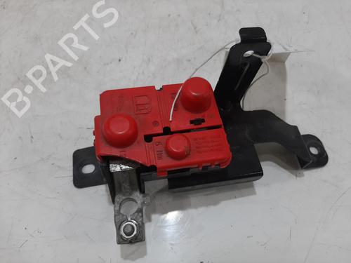 Używane Skrzynka bezpieczników JAGUAR I-PACE (X590) EV400 AWD (400 hp) 30829236