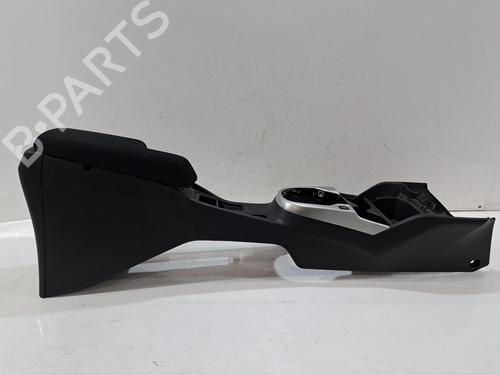 Used Middle console HONDA JAZZ IV (GK_) 1.3 (102 hp) 31266572