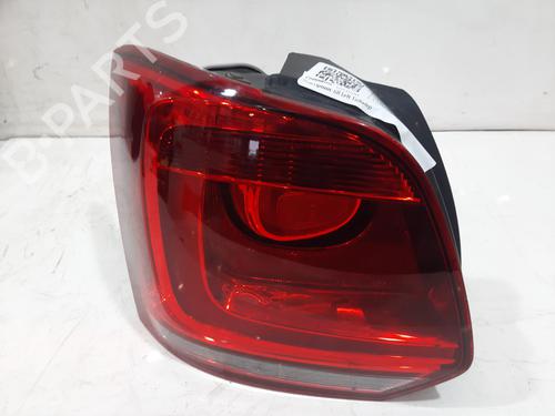 Farolim esquerdo Farolim esquerdo VW POLO V (6R1, 6C1) 1.2 (60 hp) 35923457 35923457