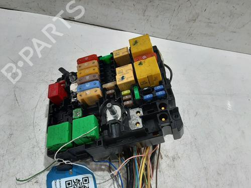 Used Fuse box VAUXHALL CORSA Mk V (F) 1.2 (101 hp) 32215133