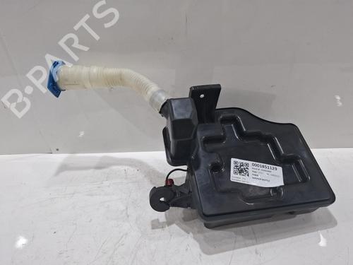 Used Windscreen washer tank Windscreen washer tank SKODA FABIA III Estate (NJ5) 1.4 TDI (75 hp) 39707781 39707781