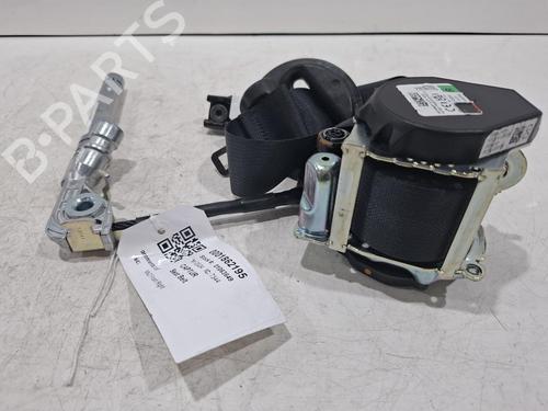 front-right-seatbelt-renault-captur-ii-hf_-2020-40205985 main image