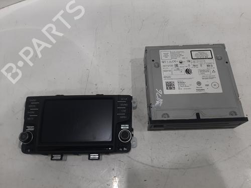 Used Radio VW POLO V (6R1, 6C1) 1.2 TSI 16V (90 hp) 26849558