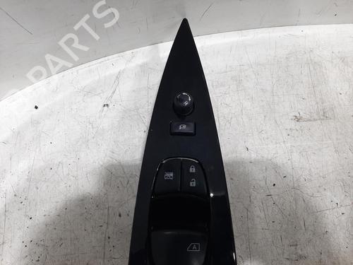 Switch NISSAN LEAF (ZE1) Electric | BP26808956I30