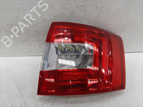 Used Right taillight Right taillight SKODA OCTAVIA III Combi (5E5, 5E6) 1.4 TSI (150 hp) 33699778 33699778