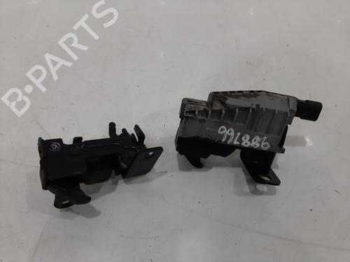 Used Hood lock MERCEDES-BENZ SLK (R172) 350 (172.457) (306 hp) 26841891