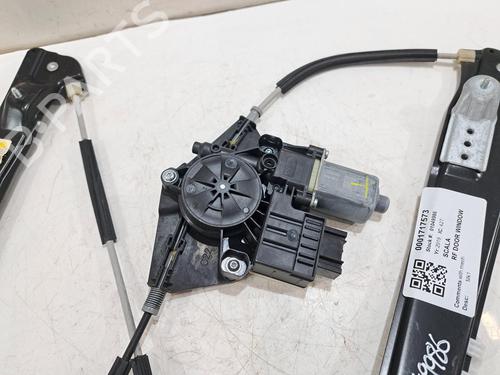 Front right window mechanism SKODA SCALA (NW1) 1.0 TSI | BP35768632C23 - Image 3