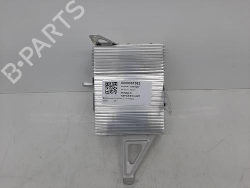 Elektronische module TESLA MODEL 3 (5YJ3) EV AWD (351 hp) 29266223