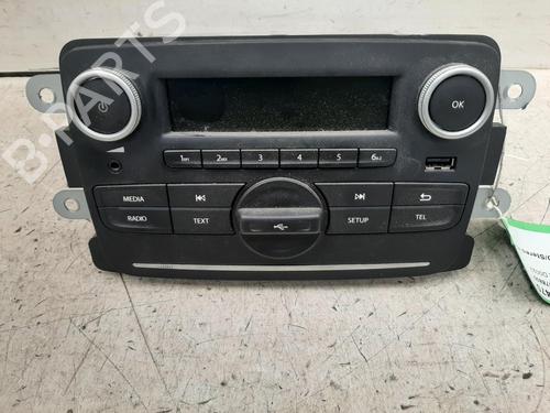 Used Radio DACIA DUSTER (HS_) 1.6 SCe 115 (115 hp) 26839603