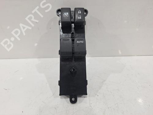 Used Right front window switch Right front window switch SUZUKI CELERIO (LF) 1.0 (AVK310) (68 hp) 39889112 39889112