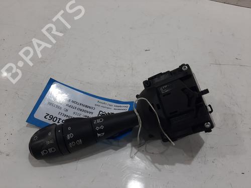 Used Switch DACIA SANDERO II TCe 90 (B8M1, B8MA, B8AC) (90 hp) 33124969