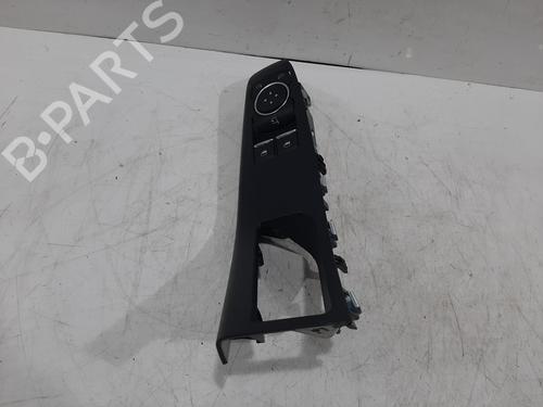 Used Right front window switch Right front window switch 38525621 38525621