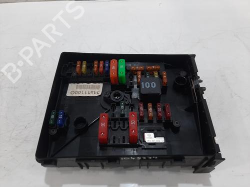 Used Fuse box Fuse box VW GOLF VI (5K1) 1.6 TDI (105 hp) 33435789 33435789