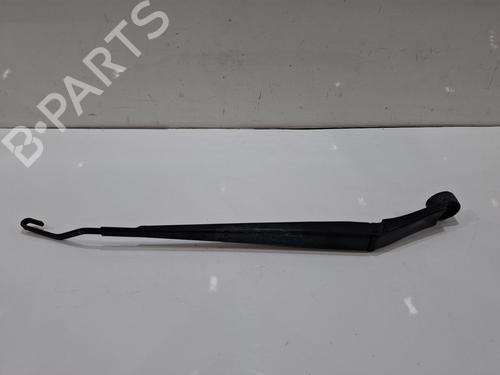 Used Front windshield wiper arm Front windshield wiper arm 38429555 38429555