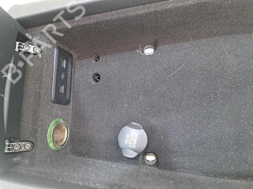 Middle console ASTON MARTIN DB12 Volante 4.0 V8 | BP37433069I22 - Image 4
