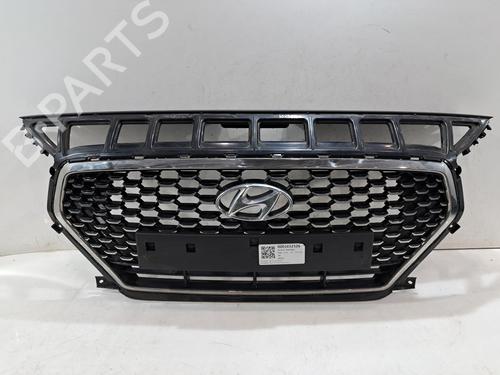 Used Grille HYUNDAI i30 (PDE, PD, PDEN) 1.0 T-GDI (120 hp) 33035154