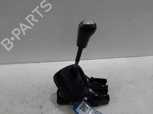 Used Gear lever Gear lever TOYOTA AYGO (_B1_) 1.0 (KGB10_, KGB10R) (68 hp) 34121472 34121472