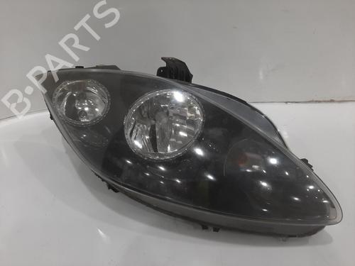 Used Right headlight SEAT ALTEA (5P1) 2.0 TDI 16V (140 hp) 26861807