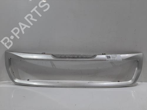 Calandre PEUGEOT PARTNER Tepee 1.2 THP (110 hp) 26851278