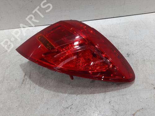 Used Right taillight VAUXHALL MERIVA Mk II (B) (S10) 1.4 (101 hp) 32423017