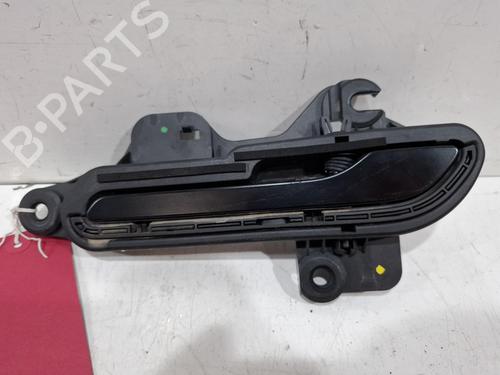front-left-exterior-door-handle-tesla-model-y-5yjy-2019-39267135 main image
