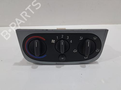 Used Climate control VAUXHALL CORSA Mk II (C) (X01) 1.2 Twinport (F08, F68) (80 hp) 28448414