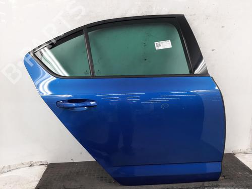 Used Right rear door Right rear door SKODA OCTAVIA III (5E3, NL3, NR3) 1.5 TSI (150 hp) 33318758 33318758