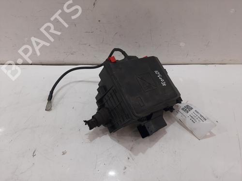 Used Fuse box Fuse box 37184232 37184232
