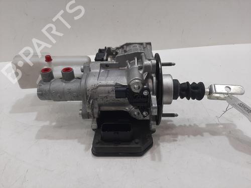 Used Brake master cylinder JAGUAR I-PACE (X590) EV400 AWD (400 hp) 28507155