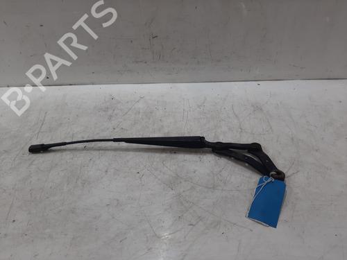 front-windshield-wiper-arm-mercedes-benz-a-class-w176-2012-2013-2014-2015-2016-2017-2018-37458417 main image