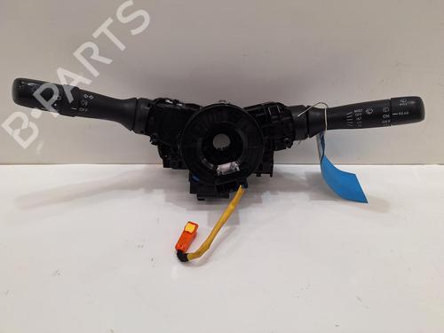 Used Switch TOYOTA YARIS (_P9_) 1.3 VVT-i (SCP90_, SCP90R) (87 hp) 28038665