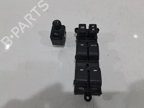 switch-suzuki-vitara-ly-2015-35923439 main image