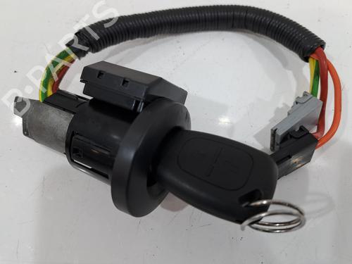 Ignition barrel VAUXHALL VIVARO A Bus (X83) 2.0 CDTI | BP30141839M48