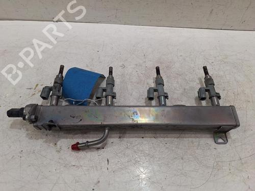 Used Injection rail TOYOTA RAV 4 V VAN (_A5_, _H5_) 2.5 Hybrid AWD (AXAH54) (222 hp) 32528658