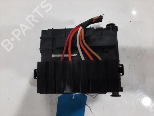Used Fuse box Fuse box 36938594 36938594