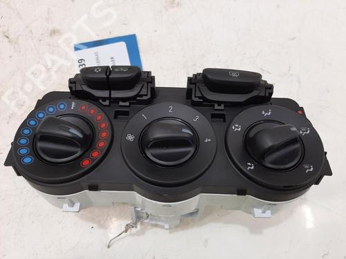 Climate control VAUXHALL CORSA Mk IV (E) (X15) 1.4 | BP32357619I5