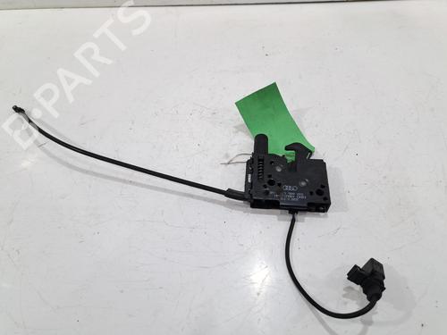 Fechadura do capot AUDI A3 Sportback (8YA, 8YF) 30 TDI (116 hp) 31751121