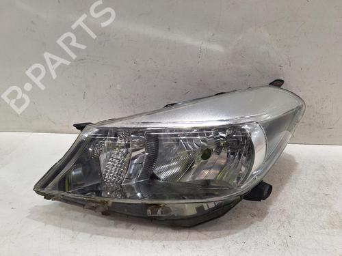Used Left headlight TOYOTA YARIS (_P13_) 1.3 (NSP130_, NSP130) (99 hp) 32171992