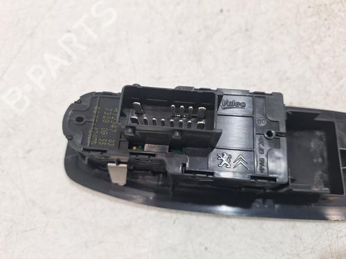 Switch PEUGEOT 208 I (CA_, CC_) 1.2 VTI 82 | BP32380952I30