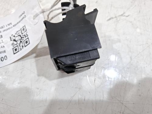 Right front window switch AUDI TT Roadster (8N9) 1.8 T quattro | BP39538631I26 - Image 2