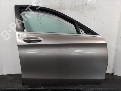 Porta frente direita Porta frente direita MERCEDES-BENZ C-CLASS (W205) C 200 EQ Boost (205.077) (184 hp) 39903383 39903383