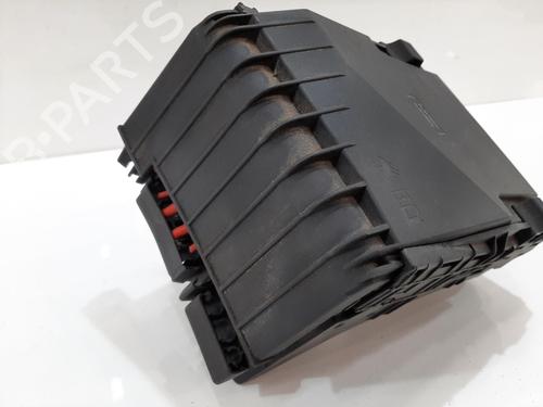 Fuse box VW GOLF VI (5K1) 2.0 TDI | BP33868353E1  - Image 6