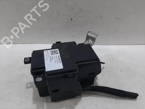 Używane Skrzynka bezpieczników JAGUAR I-PACE (X590) EV400 AWD (400 hp) 30829319