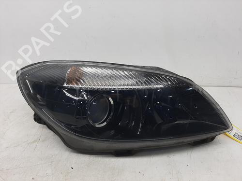 Used Right headlight SKODA ROOMSTER (5J7) 1.2 TSI (105 hp) 26867512