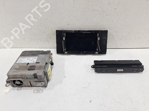 Used Radio MERCEDES-BENZ SPRINTER 3,5-t Van (B907, B910) 315 CDI RWD (907.631, 907.633, 907.635, 907.637) (150 hp) 31685323