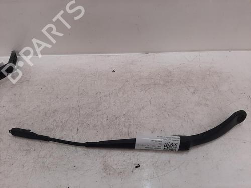 front-windshield-wiper-arm-mercedes-benz-cla-coupe-c117-2013-2014-2015-2016-2017-2018-2019-34038485 main image